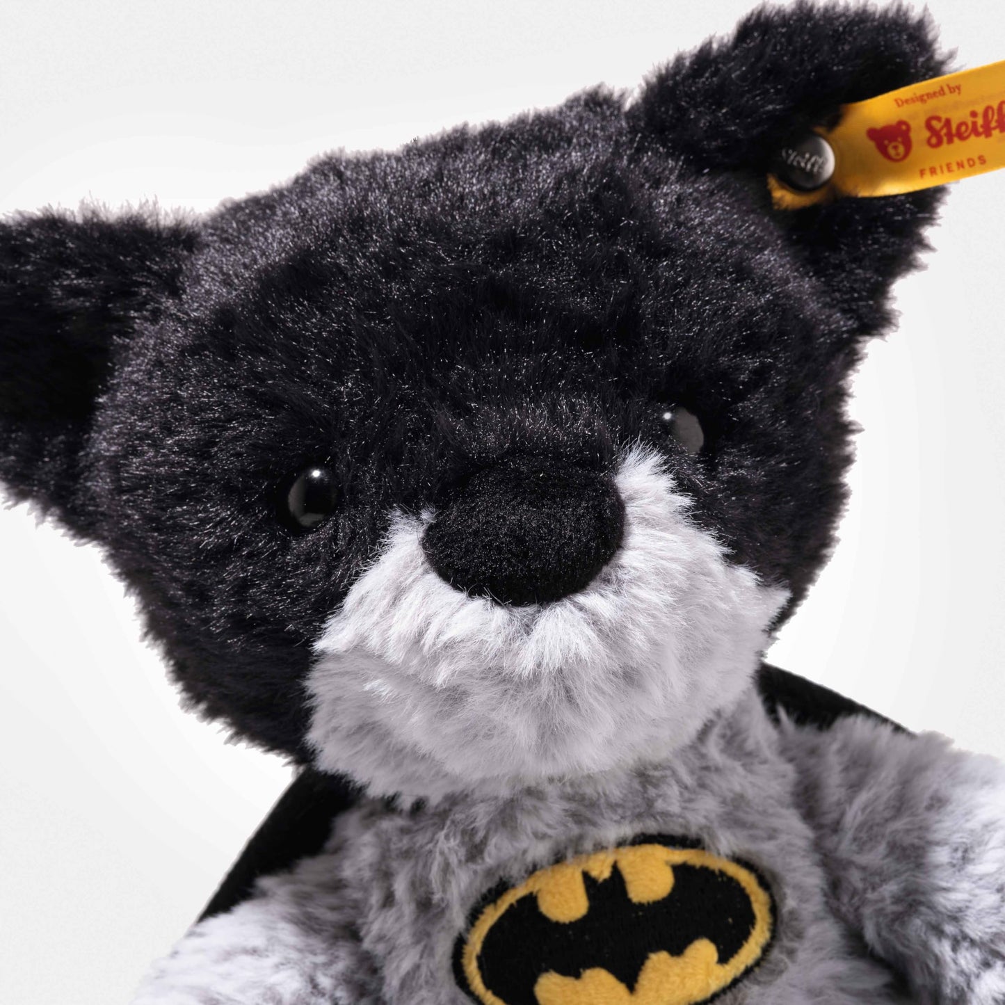 Teddybär Batman 29cm bunt, Kuscheltier Superheld, ideal für Kinder und Fans, Plüsch Bär im Batman Look, aus kuschelweichem Plüsch